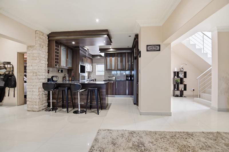 5 Bedroom Property for Sale in Parklands Western Cape